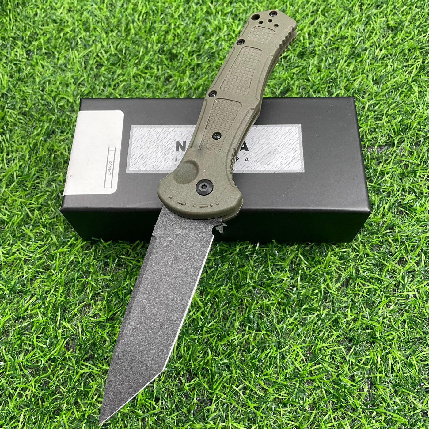 Outdoor Self Defense Automatic Jump Knife, 9070 Pocket Folding Knife, D2 Steel Blade Non-Slip Fiberglass Handle, EDC Multi-Functional Sharp Tactical Knife for Outdoor, Tactical, Survival and EDC